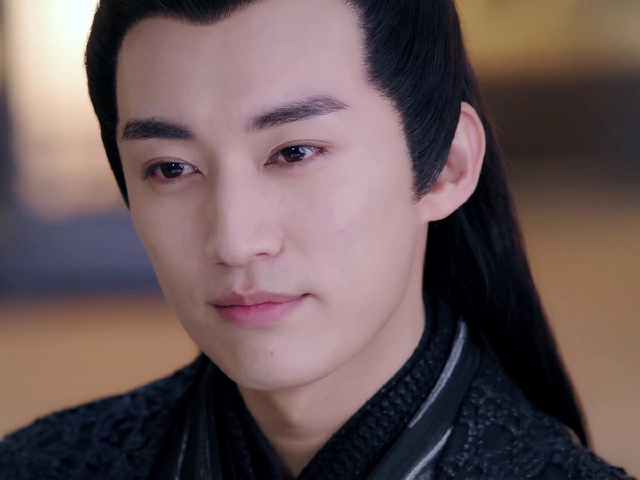 第三个就是我们妖帝斩荒了,斩荒本来是和天帝是一母同胞的兄弟,但因为