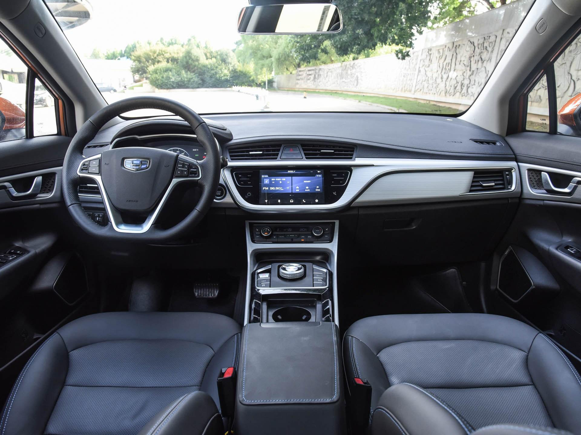 综合工况续航里程达400公里,2019款帝豪gse续航加长版即将上市