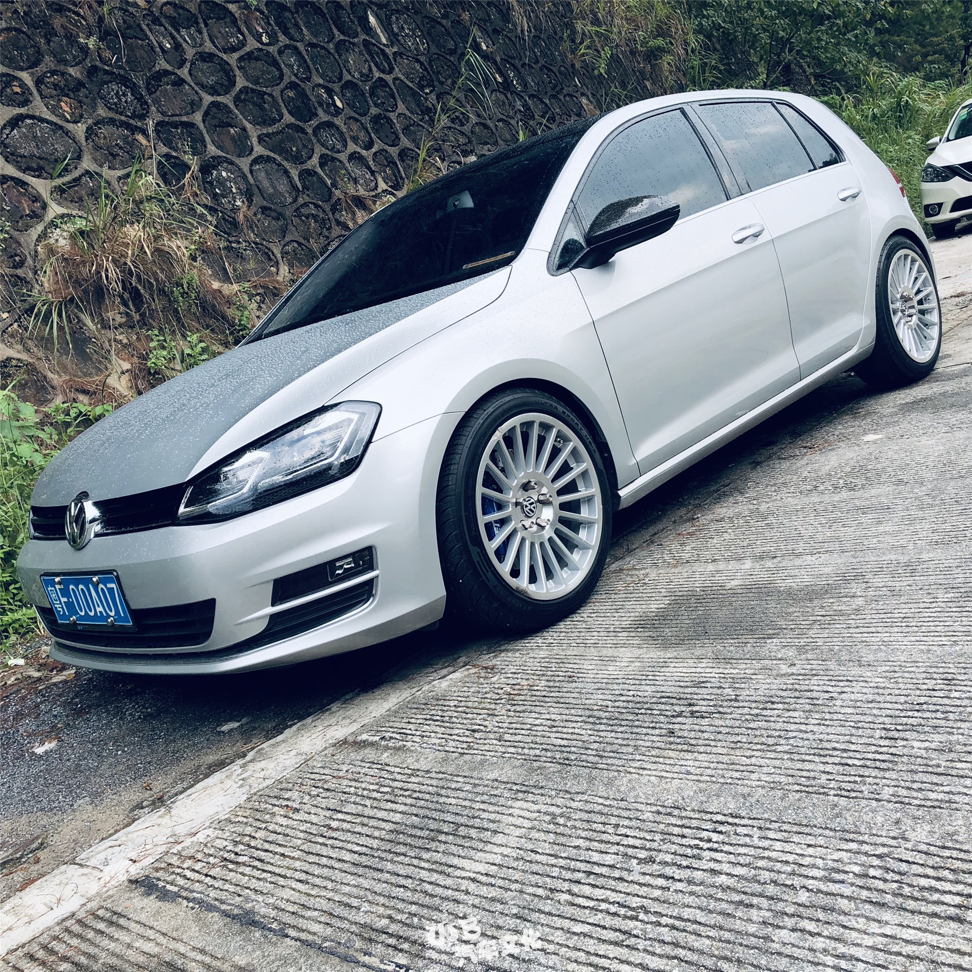 粤北山路玩家的高尔夫7