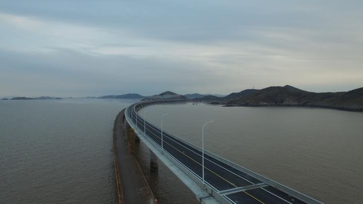 攻克世界性技术难题,奋战27个月,舟山鱼山大桥如期建成