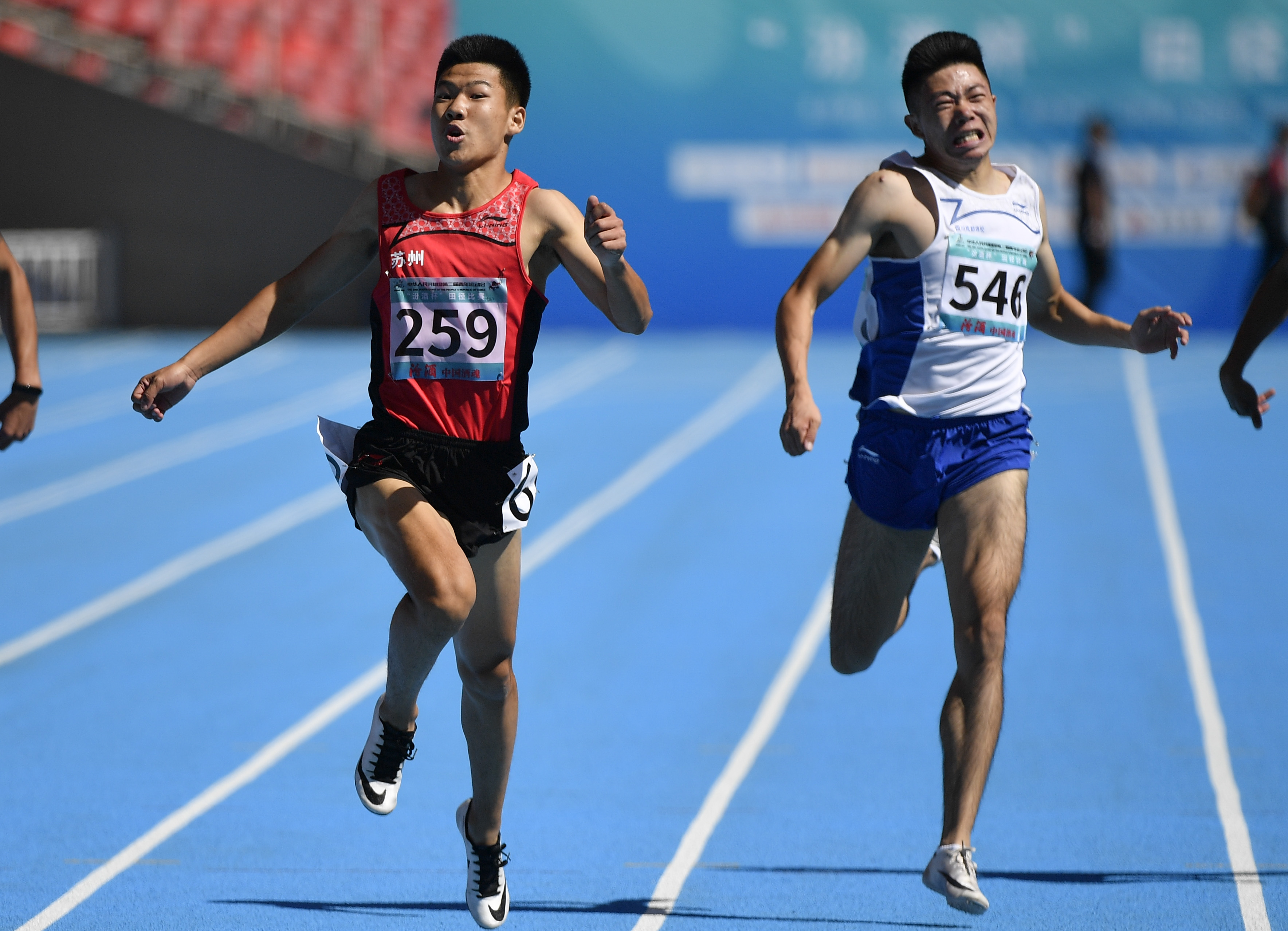 田径—体校甲组男子200米决赛:隋高飞夺冠(1)