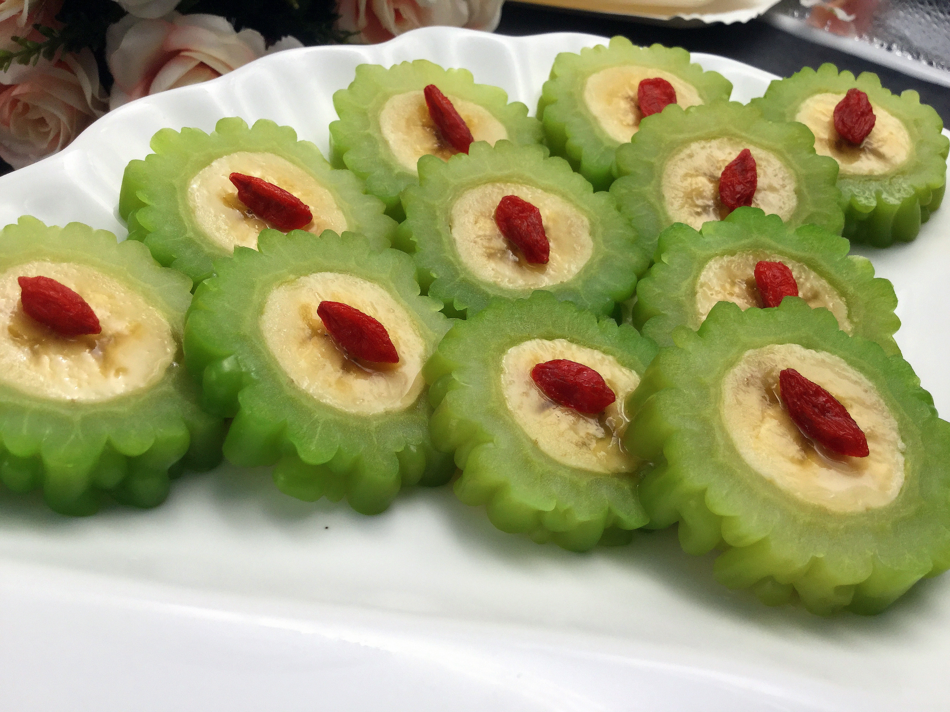 老公第一次下厨房,把苦瓜做出了新花样,端上桌让人眼前一亮