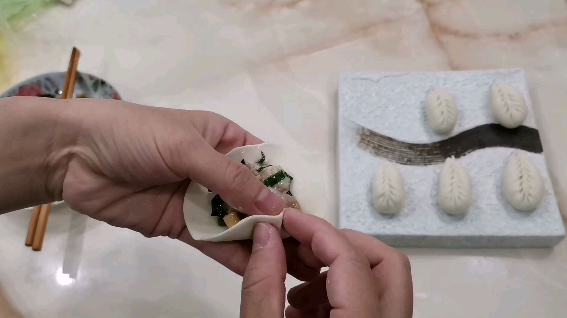 快要失传的慢动作手法,一分钟教会你,非常简单,在家试一下吧