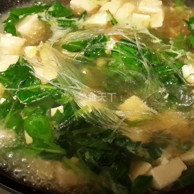 菠菜粉丝豆腐汤,美味素食吃起来,健康又养生