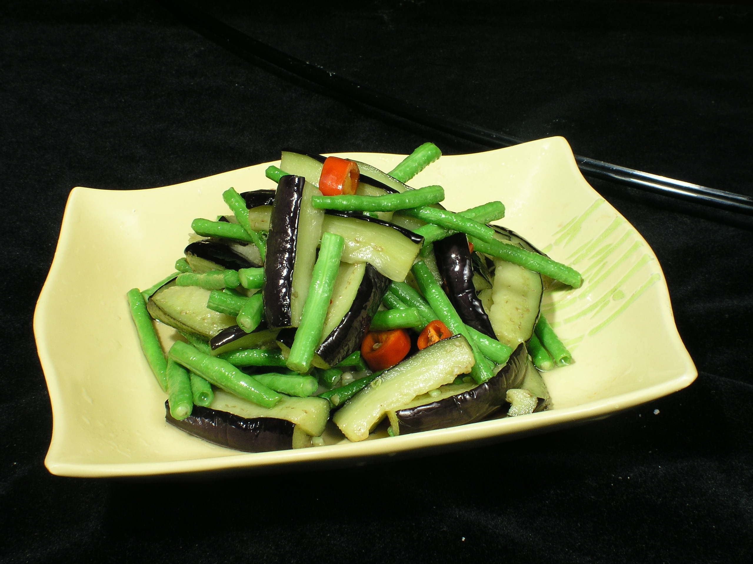 美食新花样:给你奉上六道家常菜,好吃又不贵,吃的也放心 长豆角闷茄条