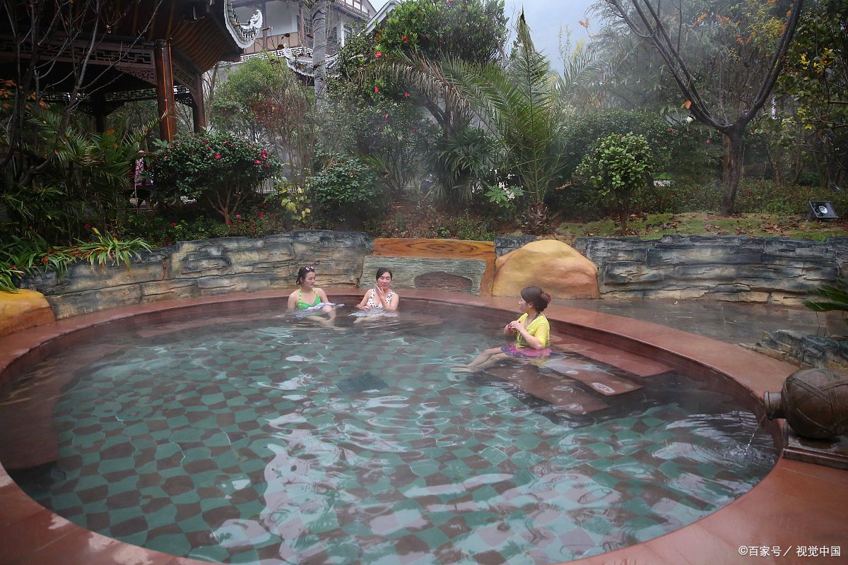 化州一日游行程推荐: 上午: 化州温泉:开始您的一天,可以在化州温泉