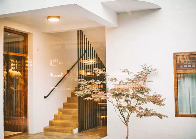 精选| 打卡这几家酷炫凹造型网红民宿,承包你明年一整年的票圈