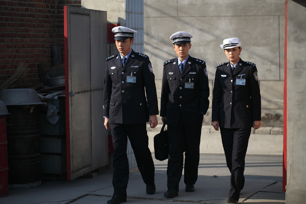 《天网行动》抖一抖 朱一龙剧照存货就拥有