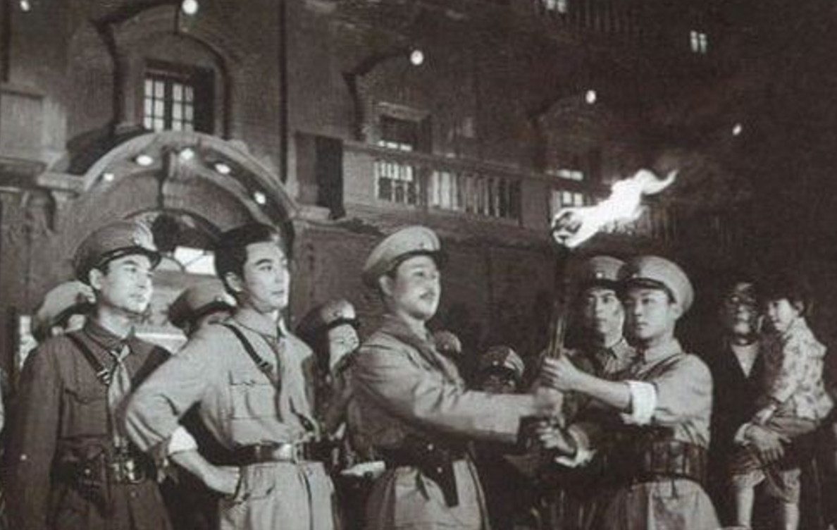 南昌起义他是光杆司令闲人一个,为何被誉为"红军之父"?