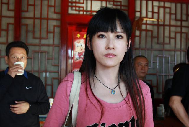 身材相貌不输潘晓婷,40岁保养如少女,拒绝富豪追求想嫁普通人!