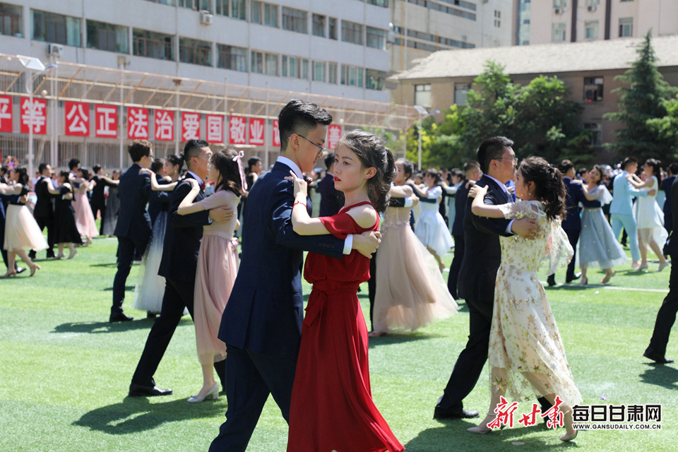 兰大附中600余名高三学子举行毕业典礼