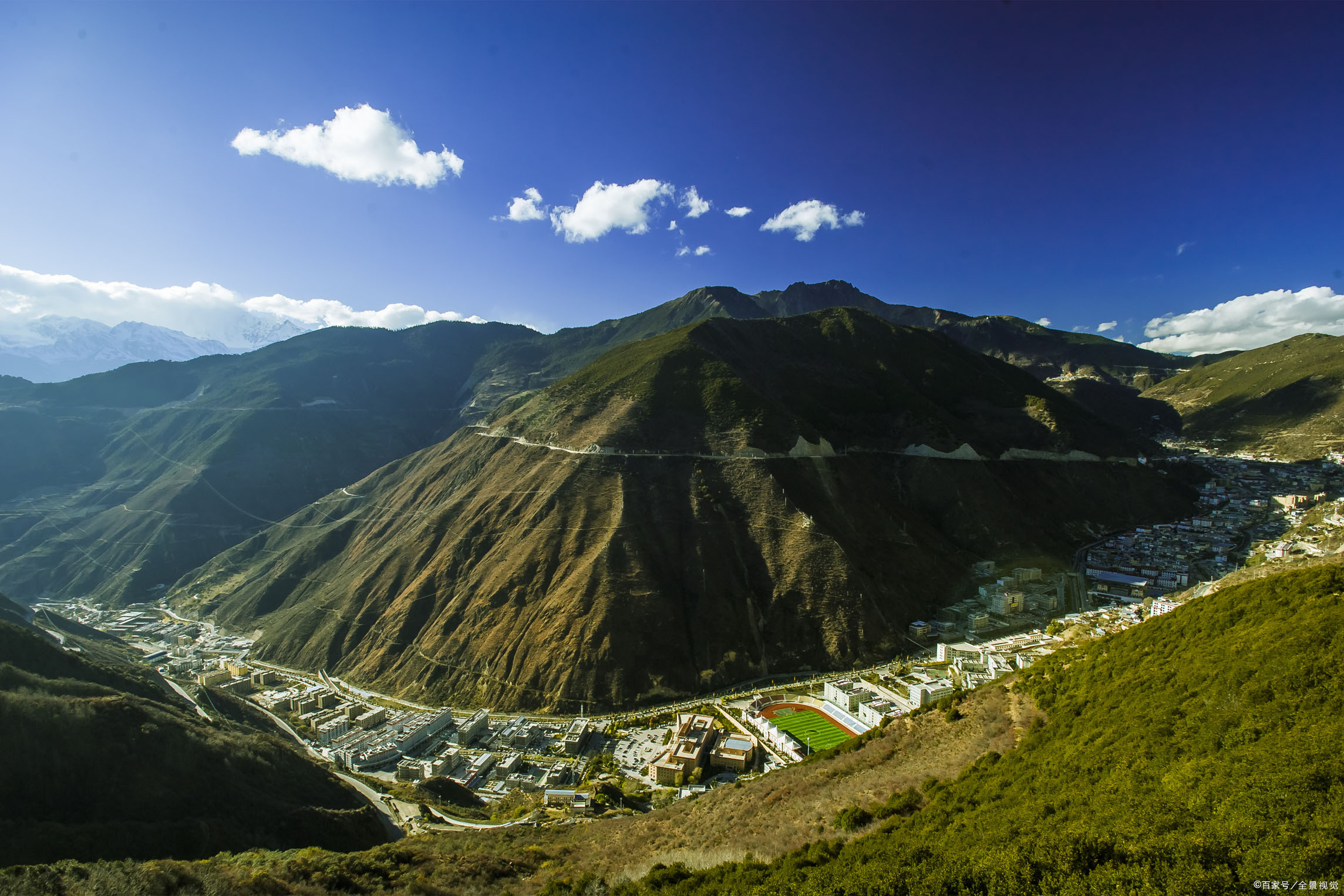 自驾西藏第6天,飞来寺梅里雪山日照金山,每个人都有不一样感受