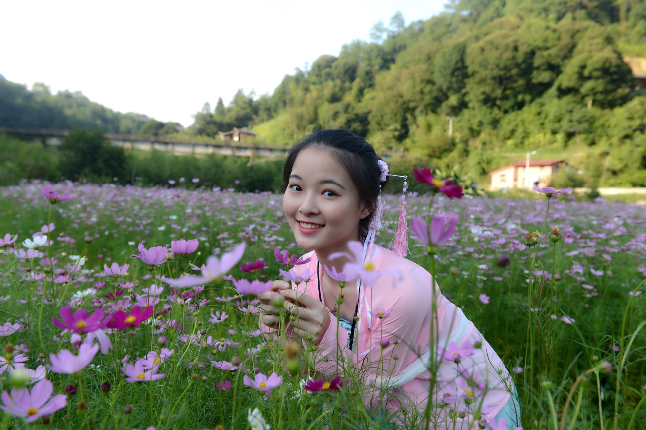 美女摄影:美在格桑花开时