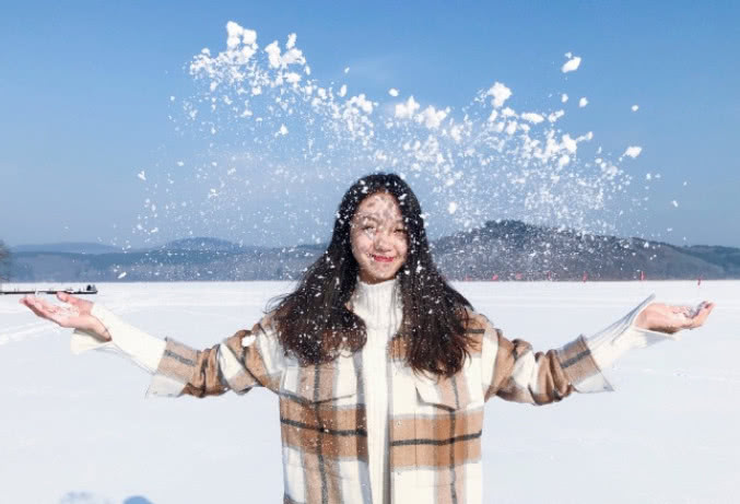 中国女排第一美女晒雪景自拍照,球迷:真是越来越美了
