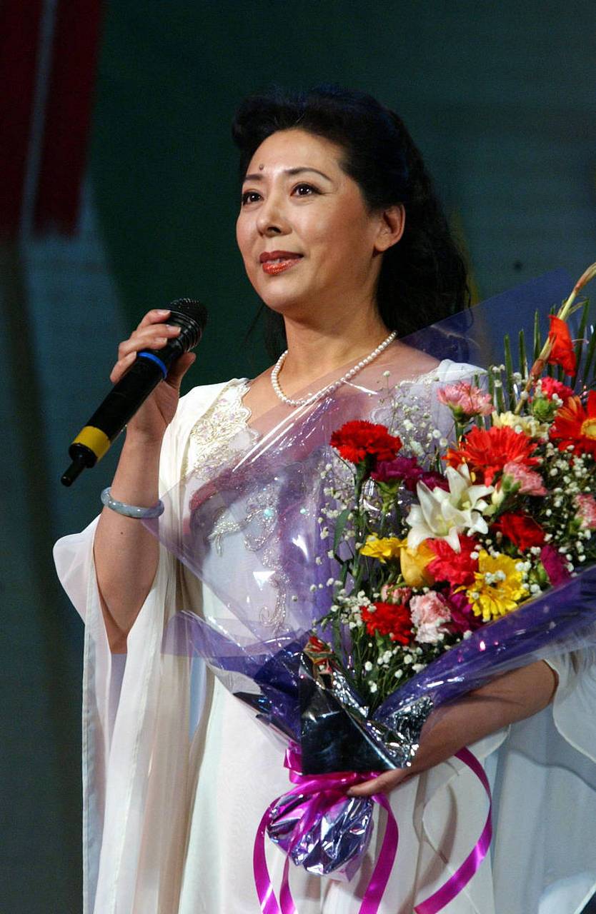 王星军苦苦哀求,但关牧村还是带着孩子离开了,而这一切都是因为王星军