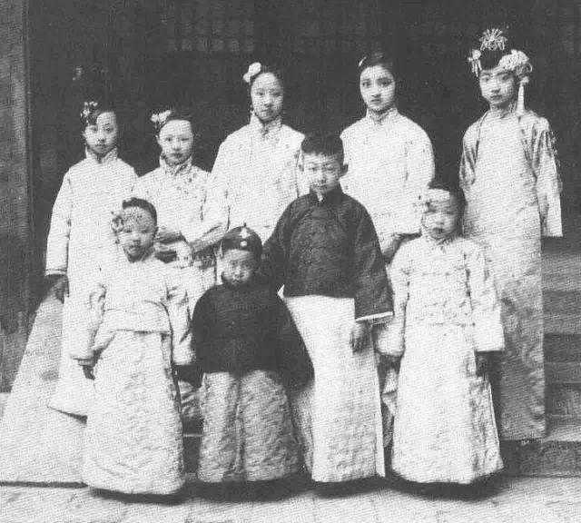 中国末代皇后:郭布罗·婉容