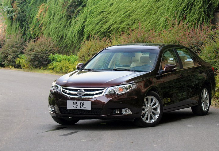 造型饱满,比亚迪-思锐1.5tid自动尊贵型力量感十足,越看越心动