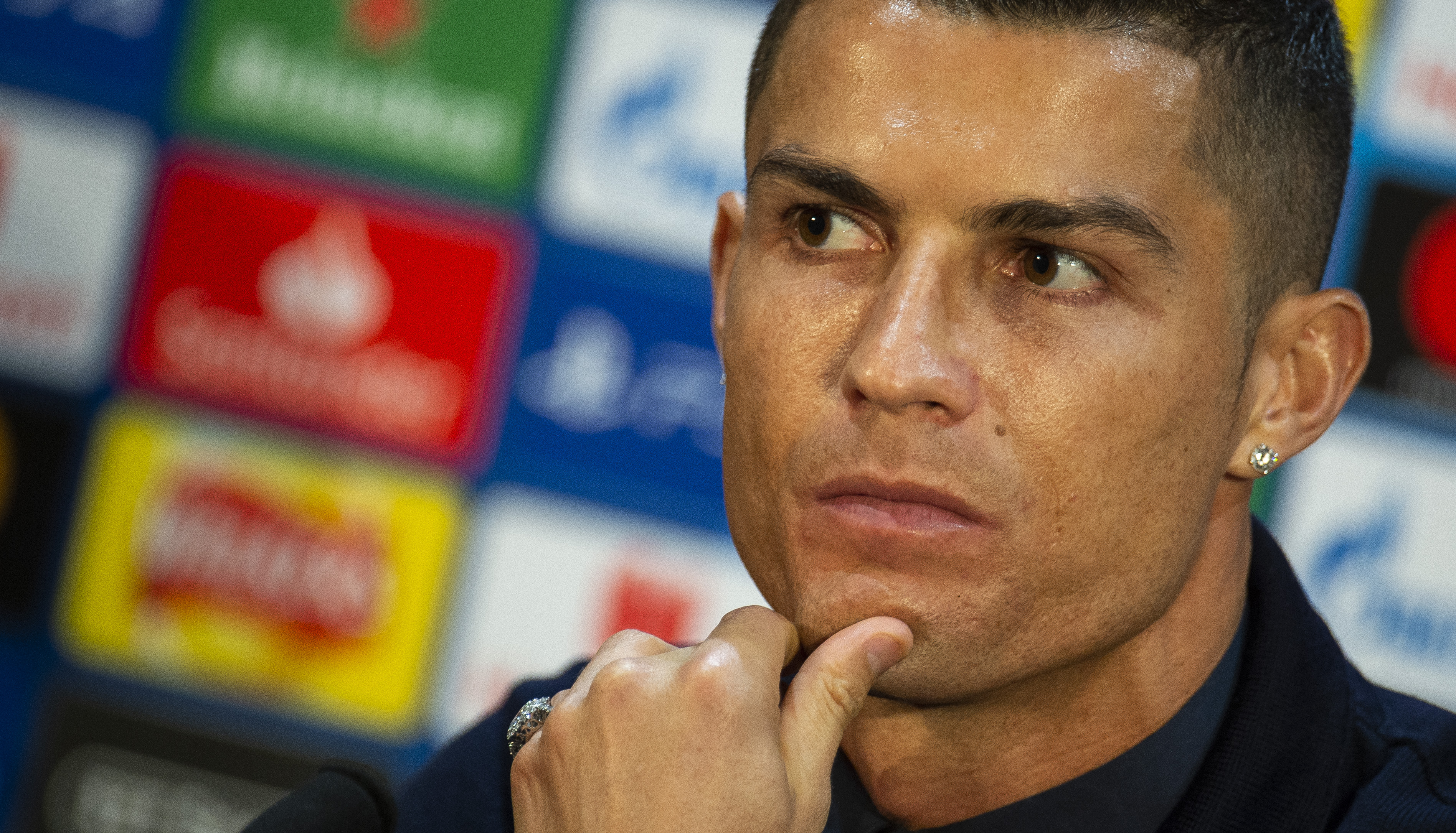 包含尤文图斯训练开放日，冲刺阶段复出首秀引欢呼，欧冠在即，细节决定成败的词条