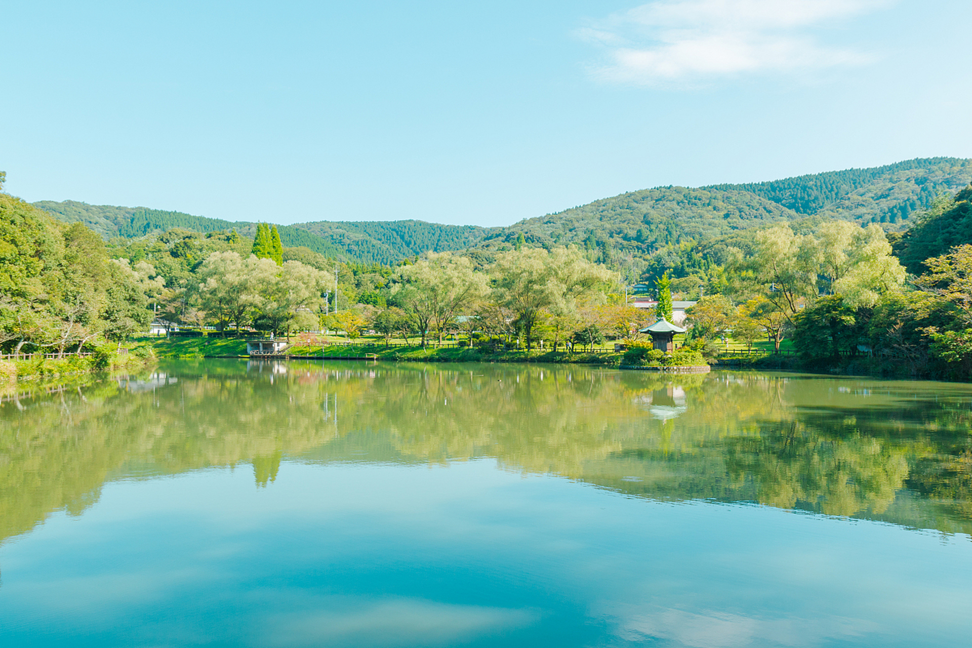 天池山是太湖风景名胜木渎景区第一著名景点,是浙江天目山的余脉.
