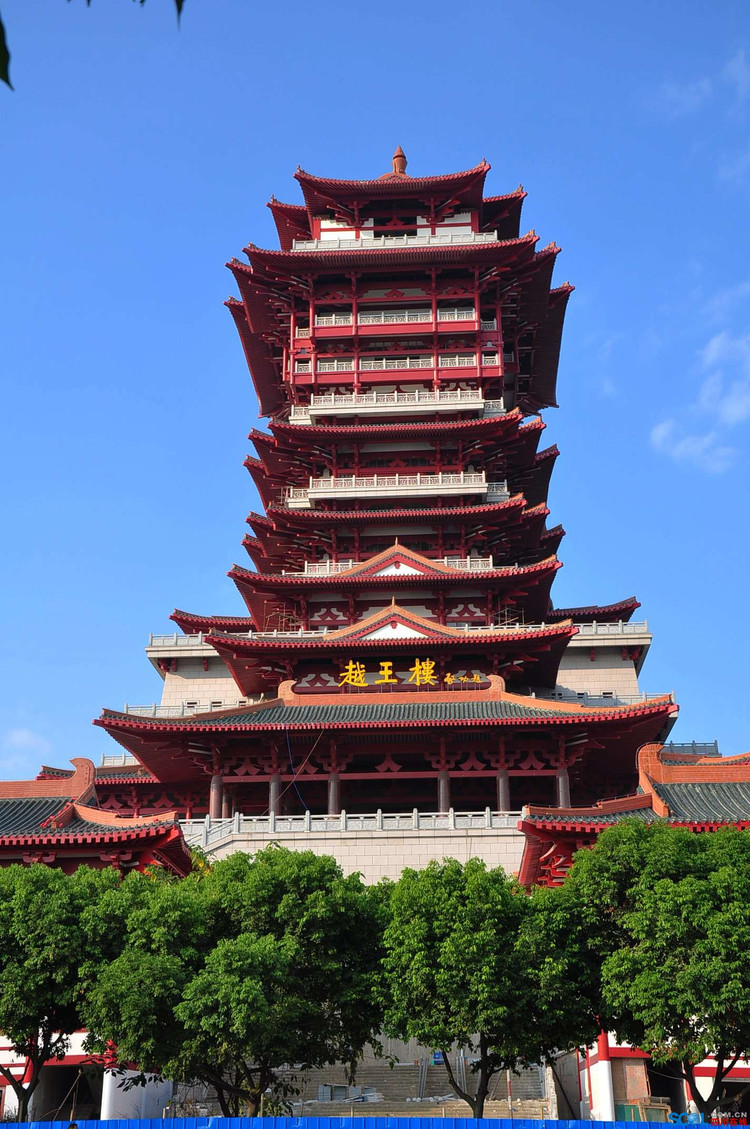 为什么有人说越王楼名气不大?李白的《上楼诗》是在写越王楼吗?