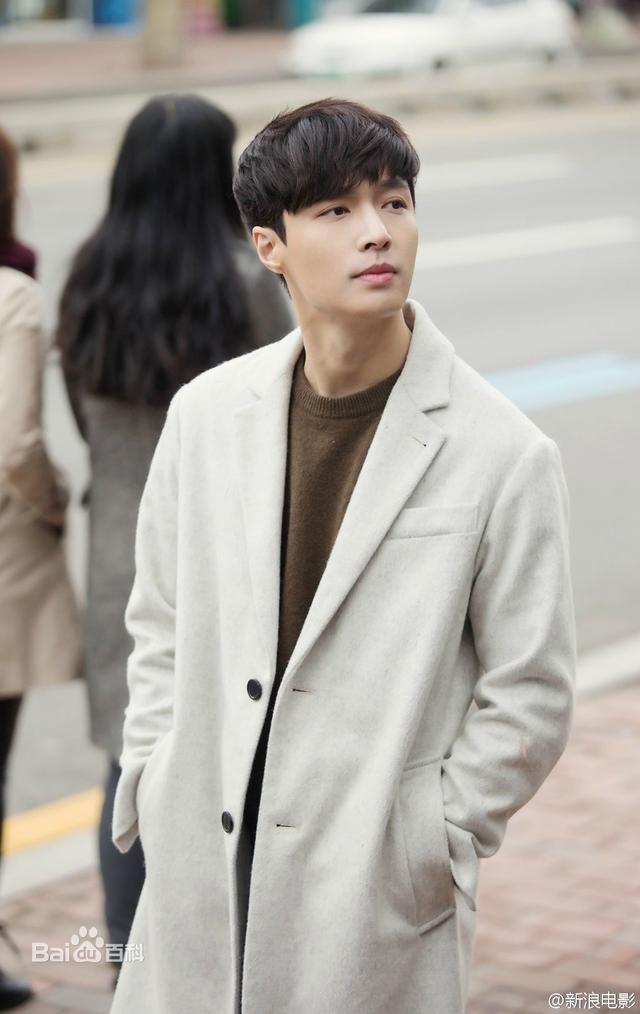 限韩令疑似解冻,张艺兴这部封尘已久的电影终于定档,引发期待!