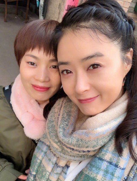 有一种友情叫蒋欣和女助理!关系如同闺蜜,网友:这才是好人品!