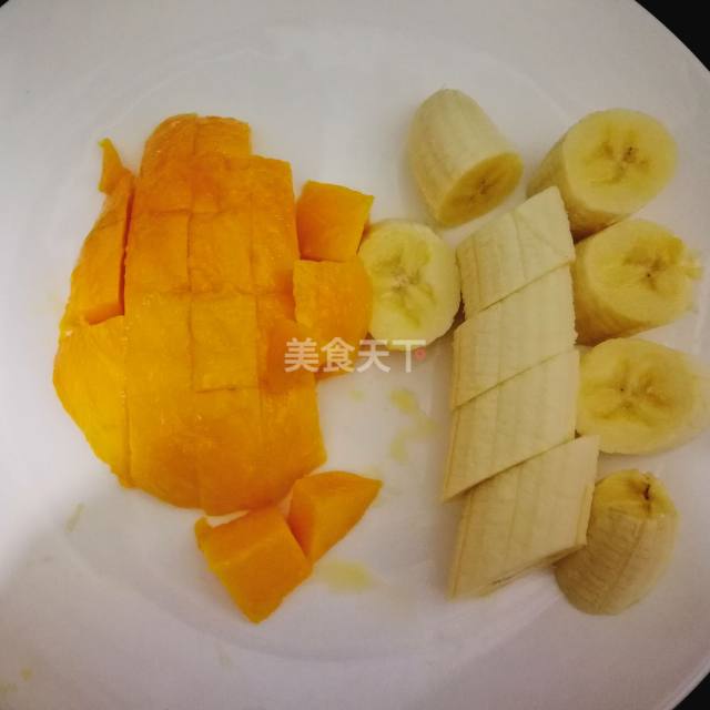 芒果香蕉酸奶,做法原来那么简单,奶香浓郁香甜不腻,太好喝了