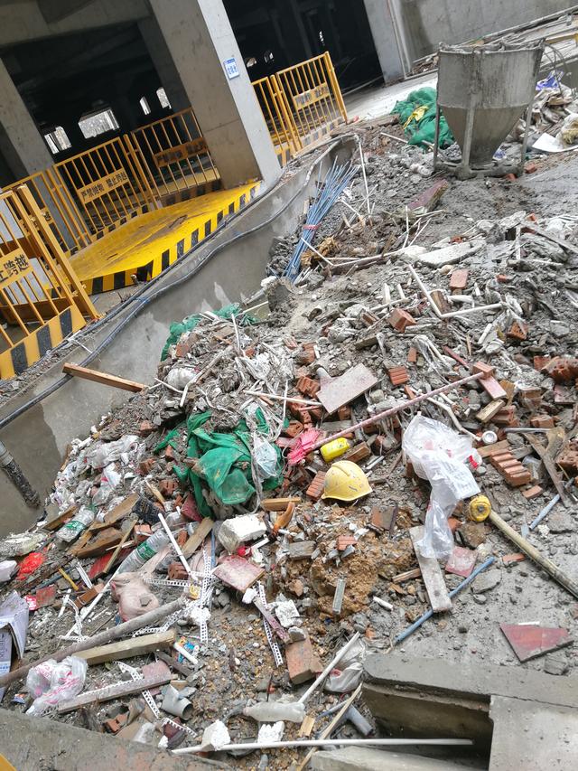 从现场建筑垃圾所想到的施工现场管理问题