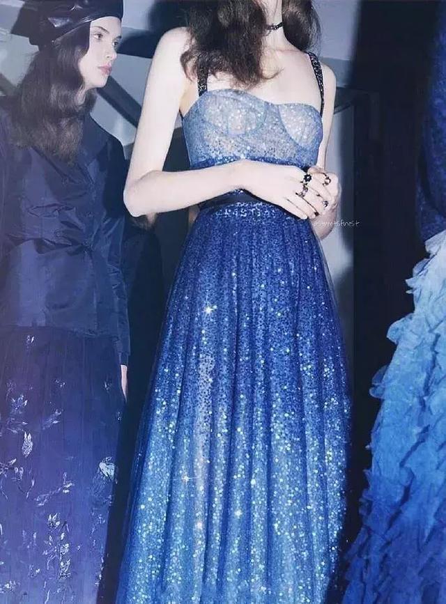 Dior星空裙图片