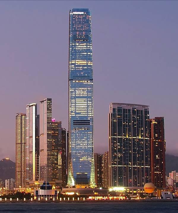 香港最高的两栋大楼,原来都属于同一个家族,每年收租净赚140亿