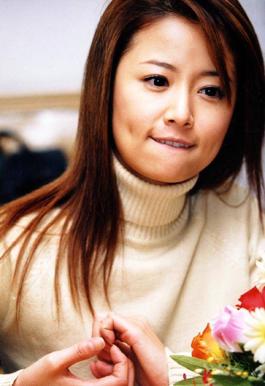 林心如的裙子好美呀 林心如这次参加活动穿了一条蓝色的裙子 这条小蓝