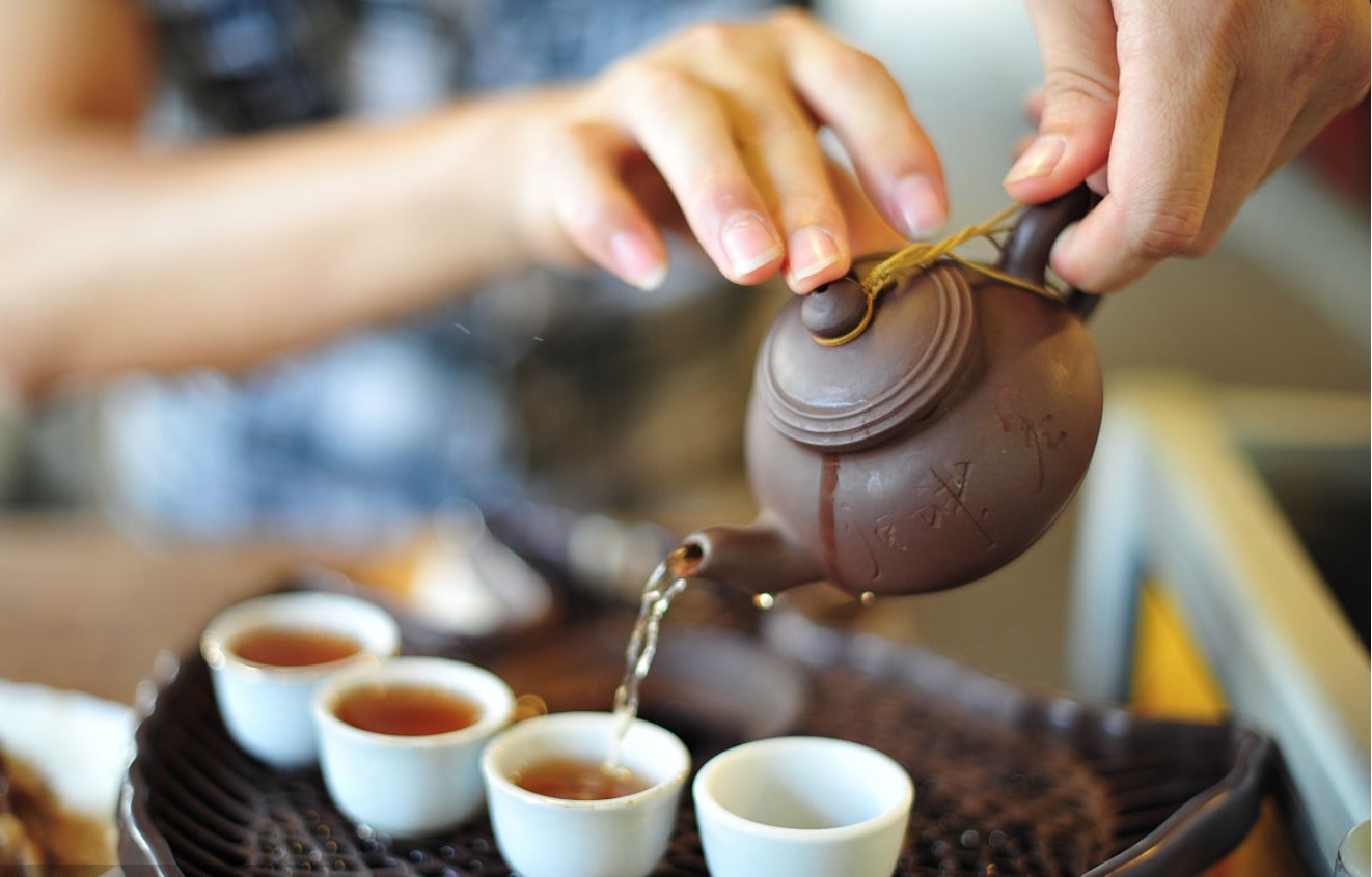 中国文化博大精深,原来泡茶前做这些会显得有气质一些!