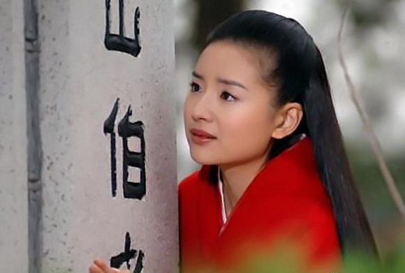 董洁版祝英台古装美照7张,堪称历来最温婉,恬静的一个