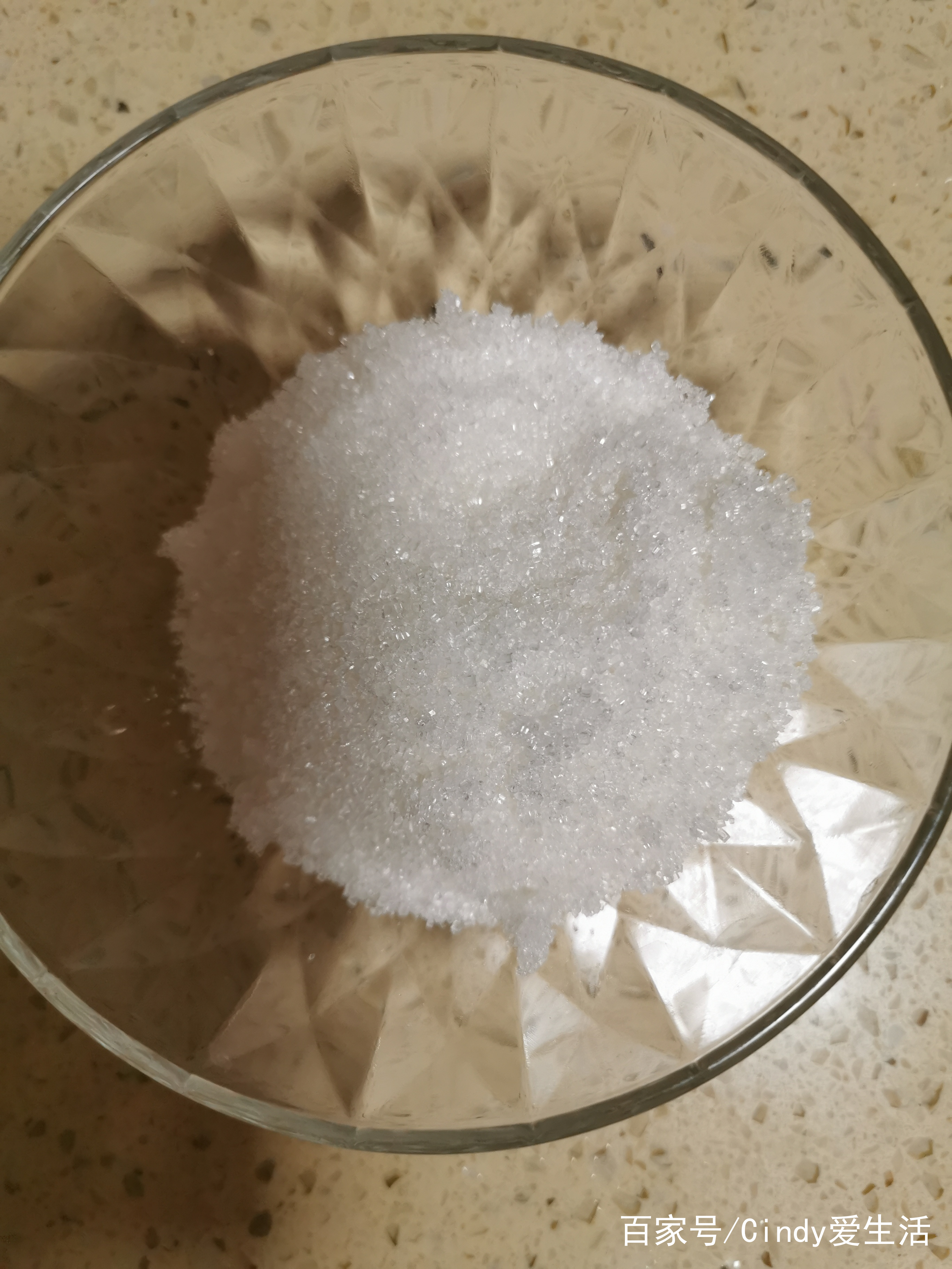 最简易版海绵蛋糕 最简易版海绵蛋糕