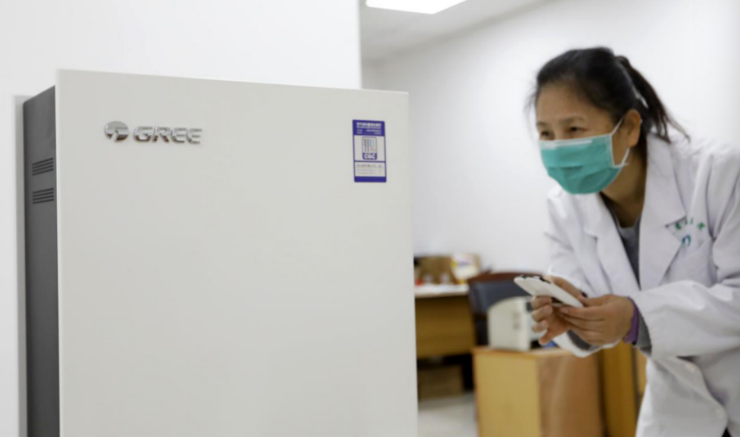 格力电器爱心捐赠空气消毒净化设备和电暖器-家电圈官网