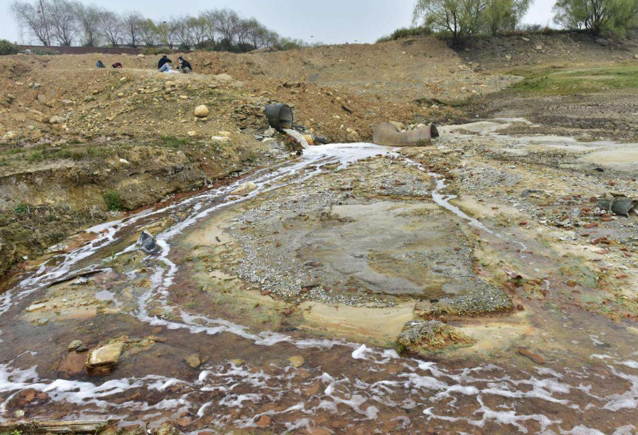 农民朋友注意了!严重的环境污染,可能回收农村土地