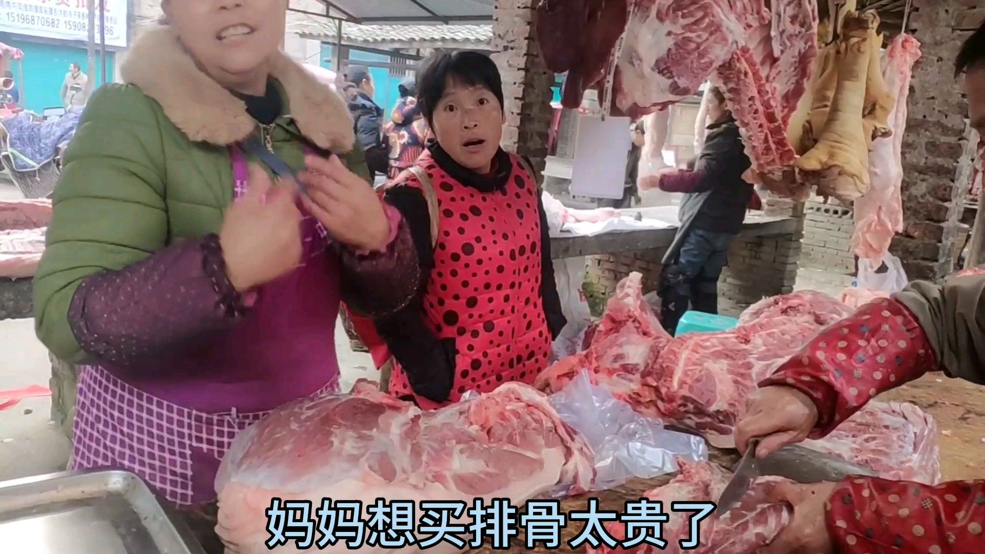 粉丝想买香肠?小强实力宠粉亲自买肉帮忙做,看看5斤肉能做多少