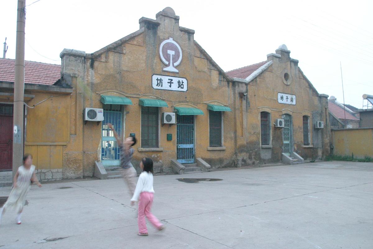 游辽宁大连营城子火车站旧址,我的初秋旅行攻略 初秋的午后,阳光温柔