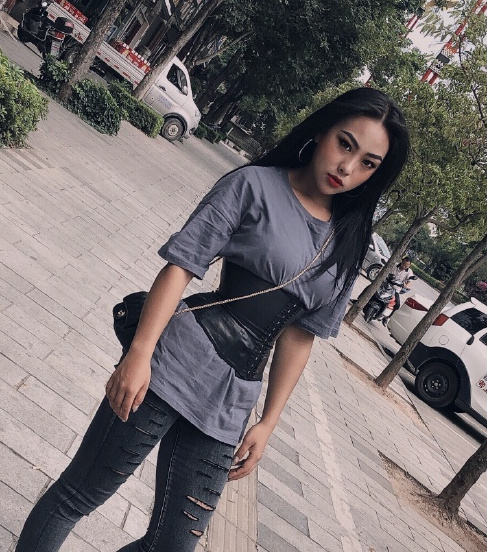 云南妹子爱健身,沙漏身材惹围观,直言自己皮肤黑