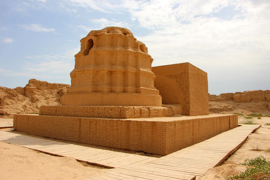 阿斯塔纳-哈拉和卓古墓群