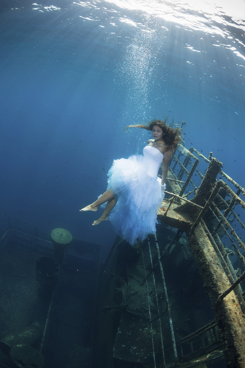 拍摄水下写真照片适合在什么地方? 拍摄技巧有哪些?