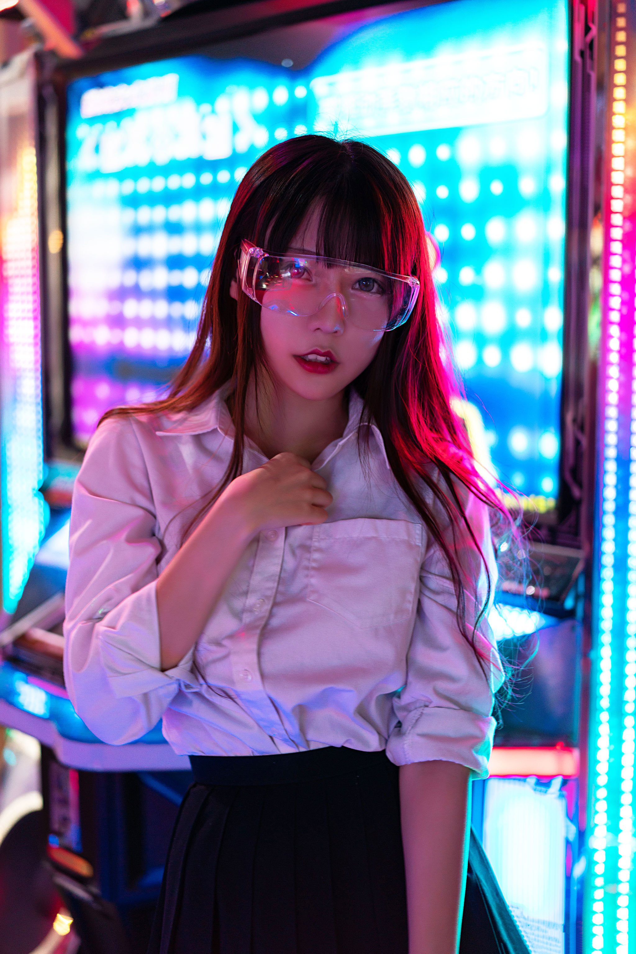 小姐姐身着 jk 制服,cosplay 电玩少女,放学之后一起去打电玩吧