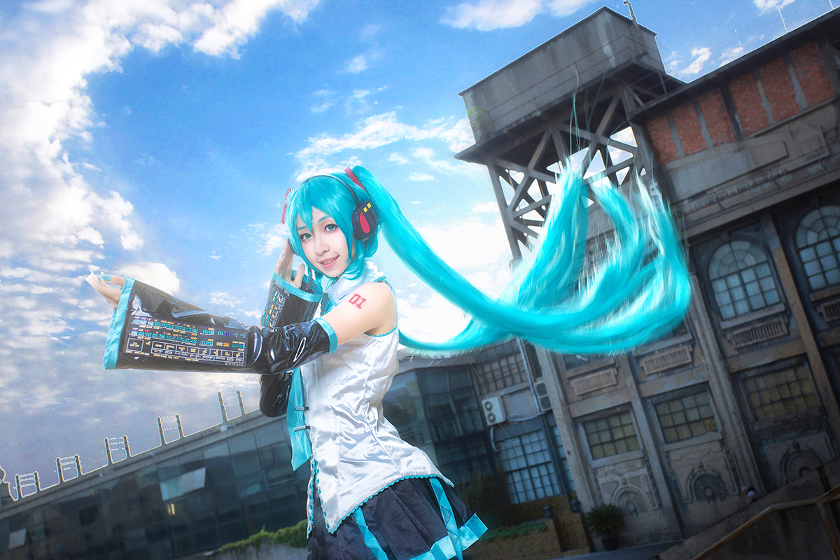 国人可爱妹子cos的初音未来!多个造型多套服装让人一