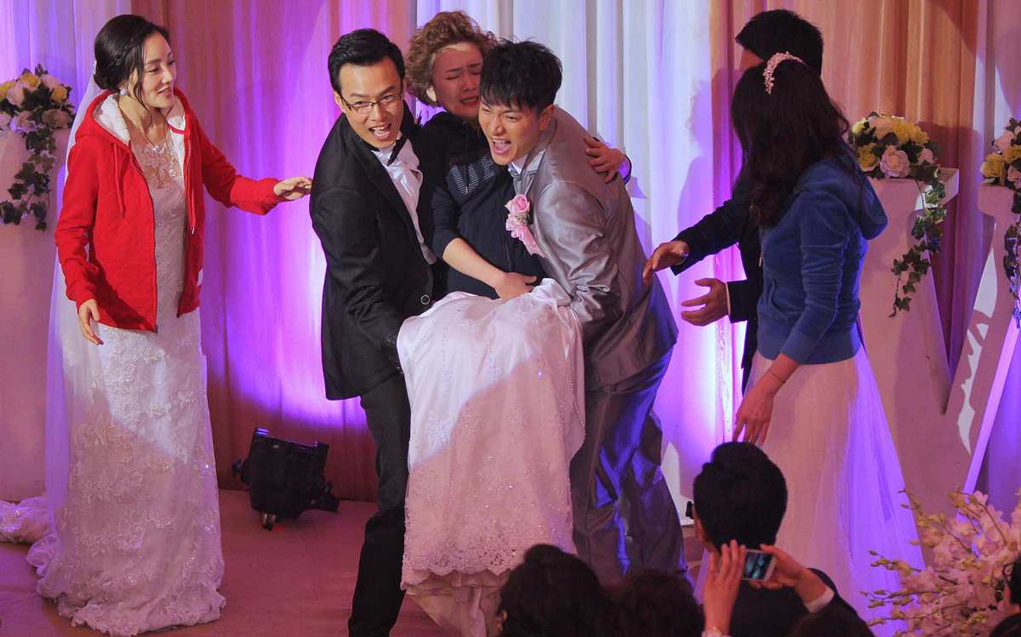 李承铉曾在张杰谢娜婚礼晕倒