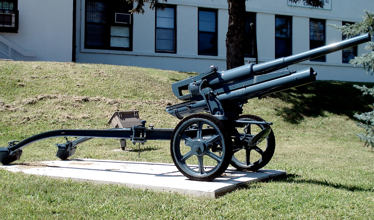 二战时期中国工业虽然弱小,但引进了很多其他国家的火炮,款式多达数
