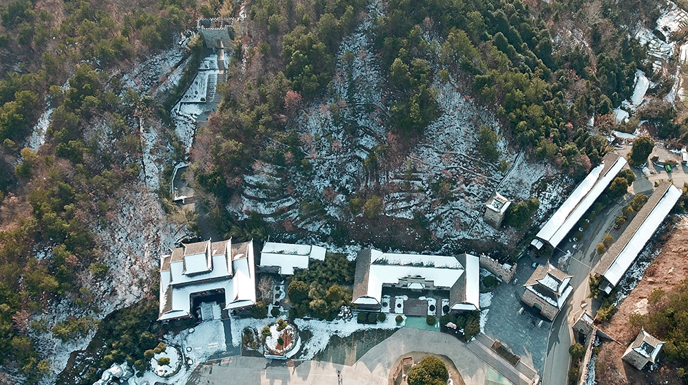 航拍湖北锦里沟:这里的冬季依然如童话世界般的美