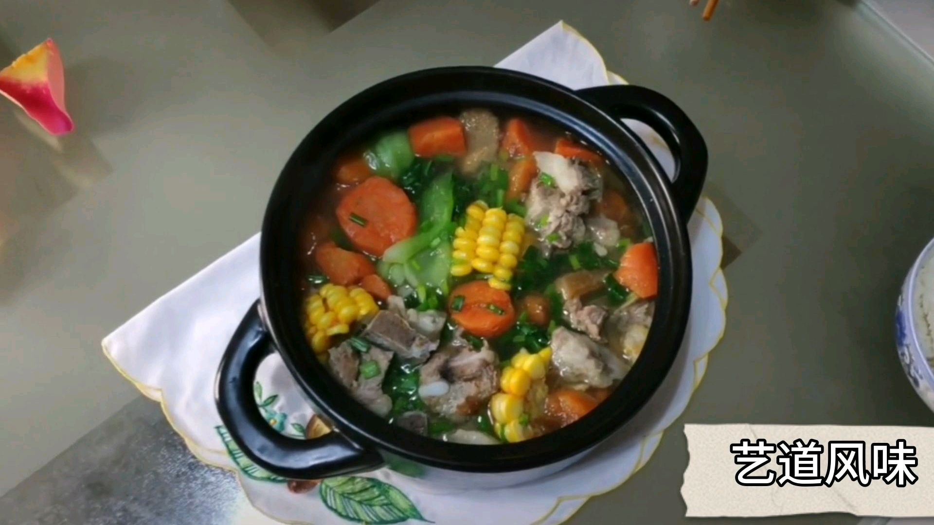 自己在家做的排骨汤清甜鲜美,做法简单一学就会