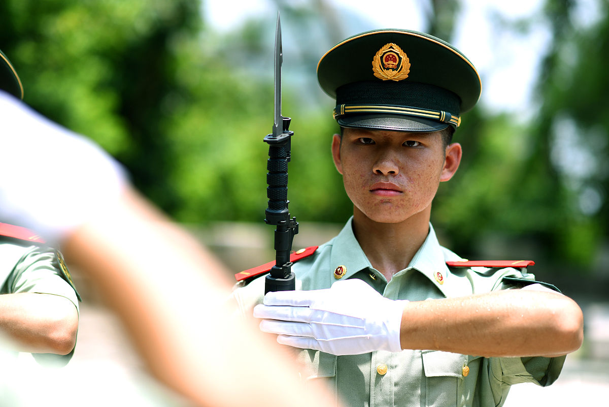 你看过阅兵式吗?那场面真叫一个绝!
