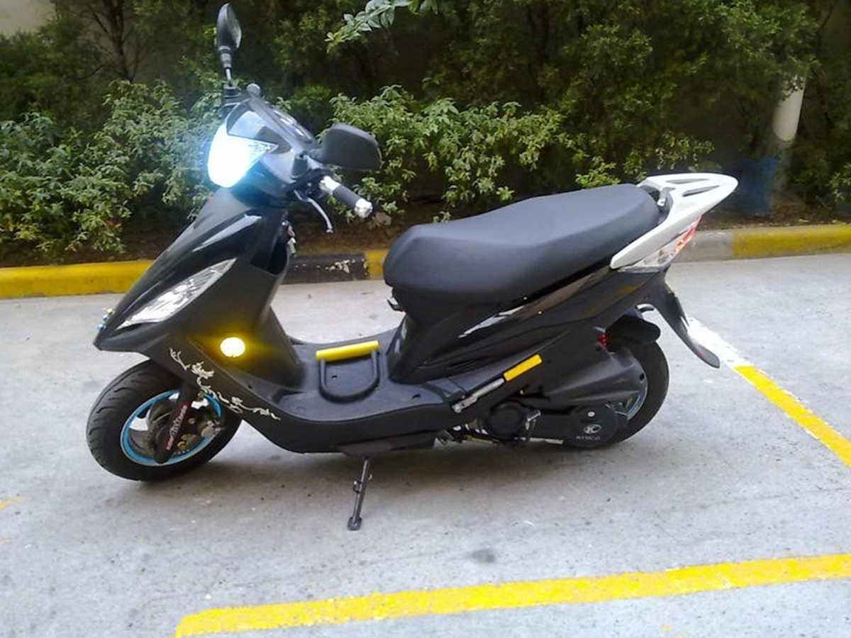 为大家推荐三款小型踏板摩托车