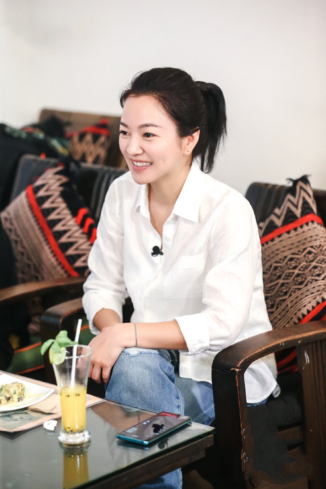 被大s吐槽脸不高级身材五五分的阿雅,穿基础款明明美成教科书!